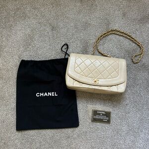 Beige Authentic Chanel Diana Vintage Bag